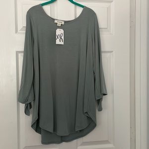 Zenana new with tags size XL top.